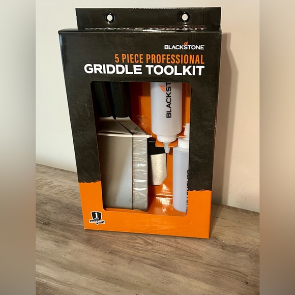 Blackstone Orange and Black 5 Piece Griddle Tool Set - Picture 1 of 4